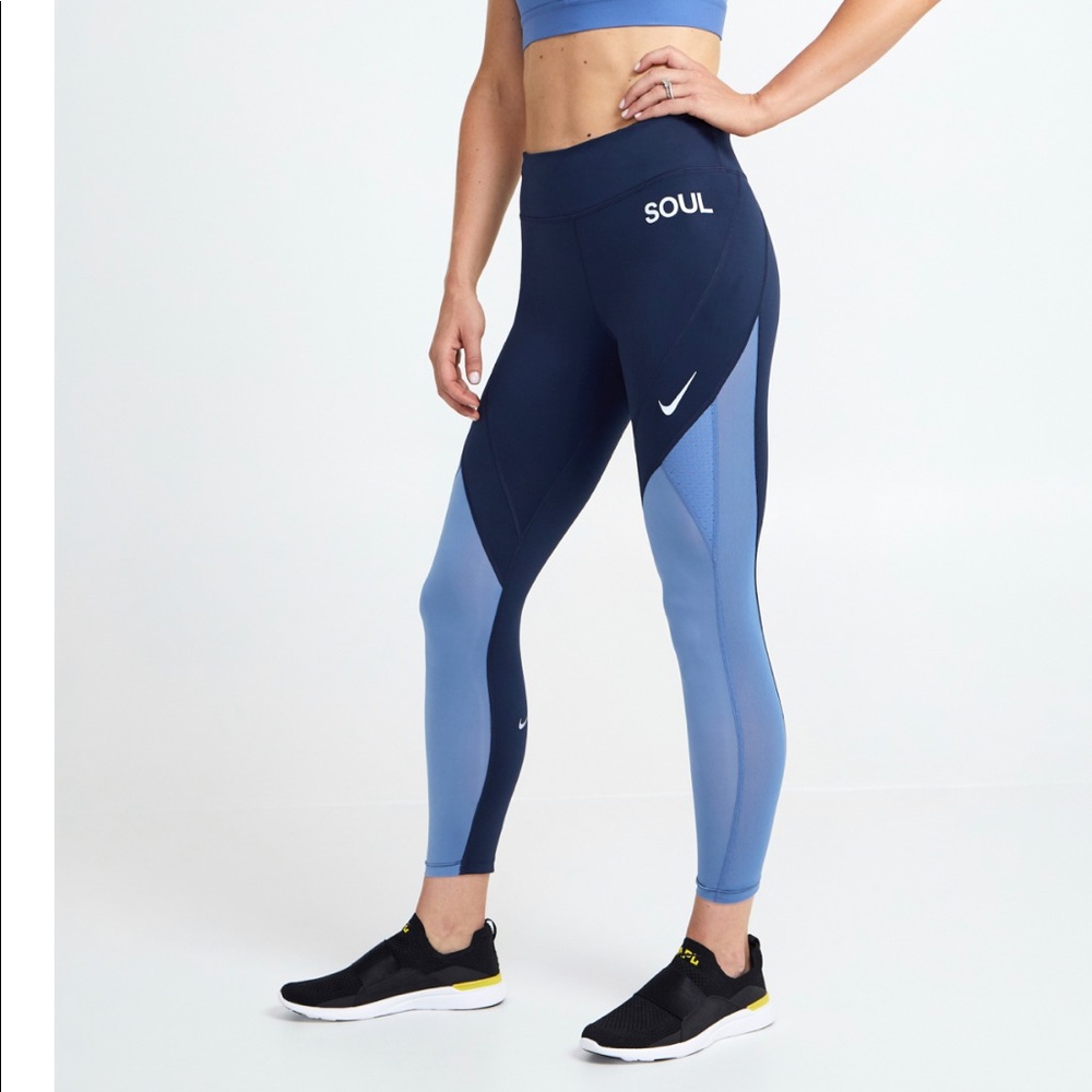 NWT Nike Epic Lux 7/8 Mesh Tight- size small